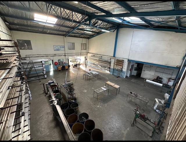 1,606M² WAREHOUSE TO LET IN KYA SANDS